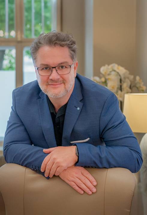 Hypnose bei Manuel Müller buchen - Hypnosetherapeut